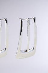 BUCKLE UP EARRING