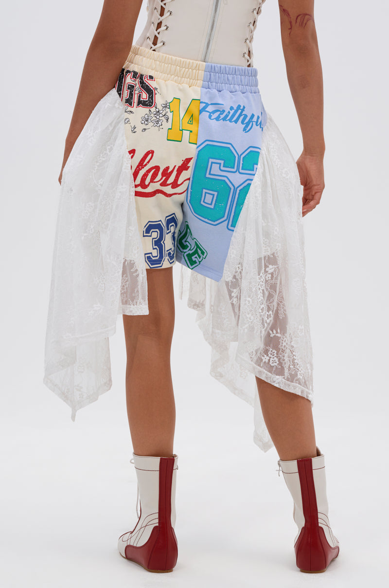 CARLY LACE GRAPHIC SHORT