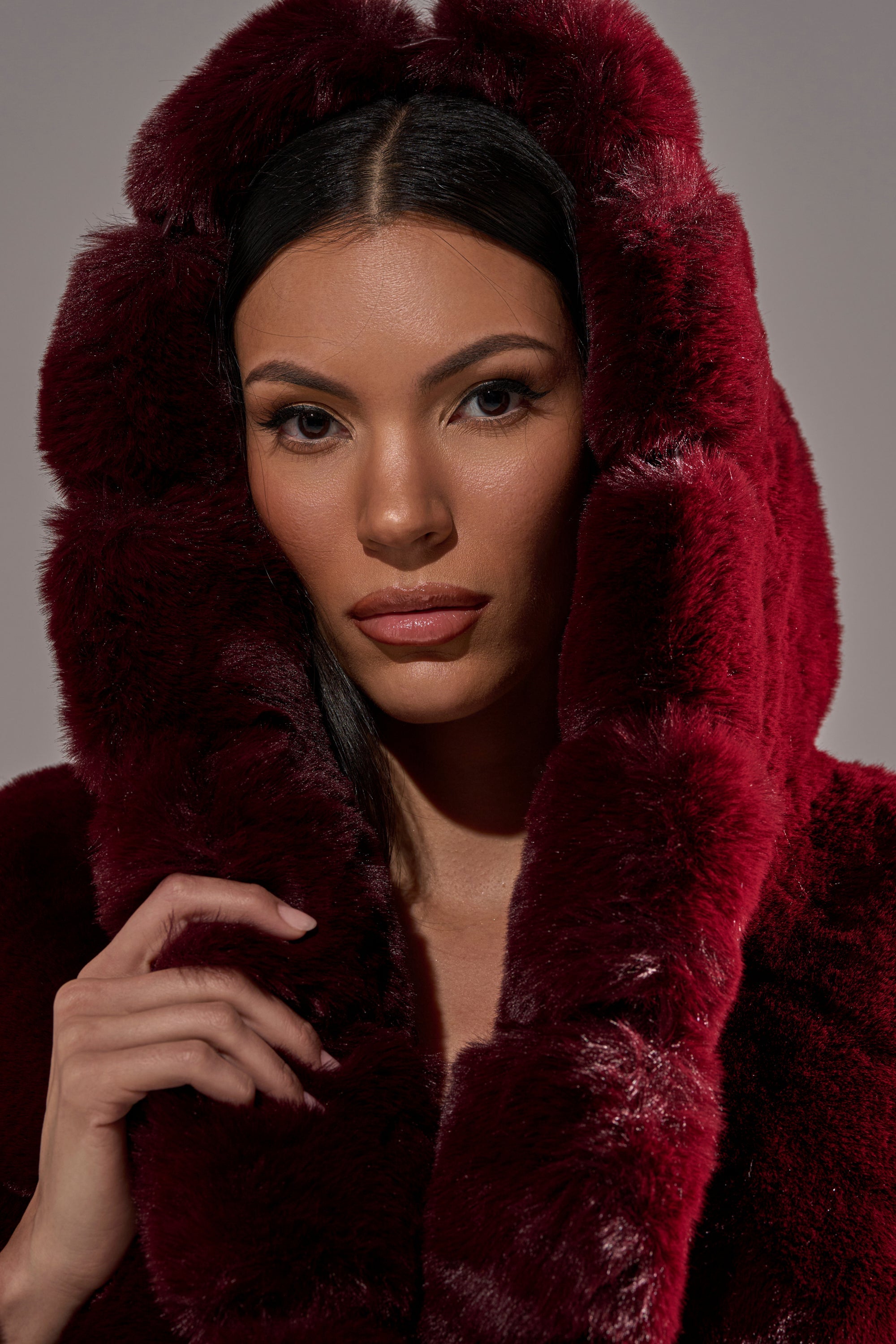 BERLIN HOODED FAUX FUR IN BURGUNDY
