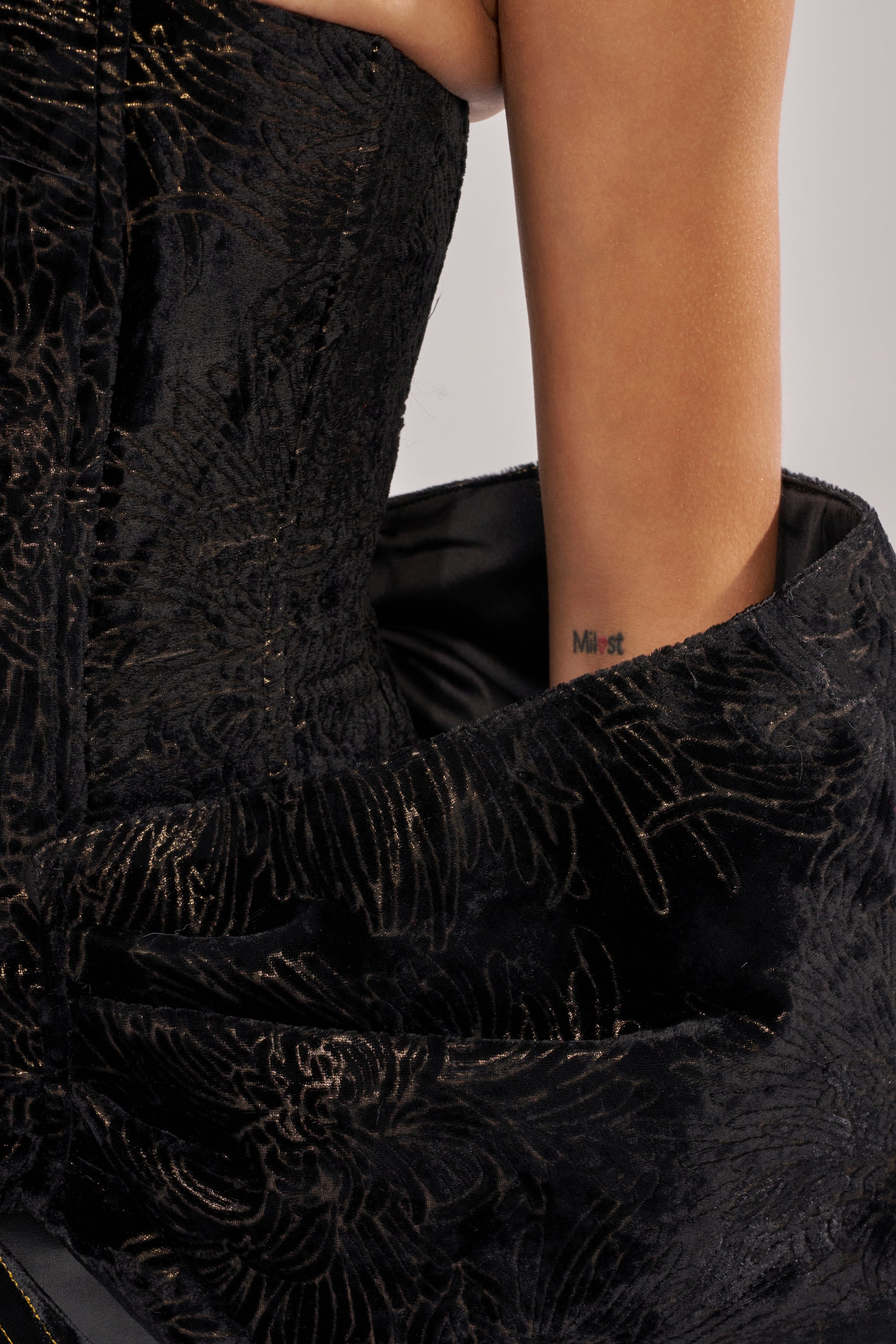 DRAMA CORSET IN BLACK