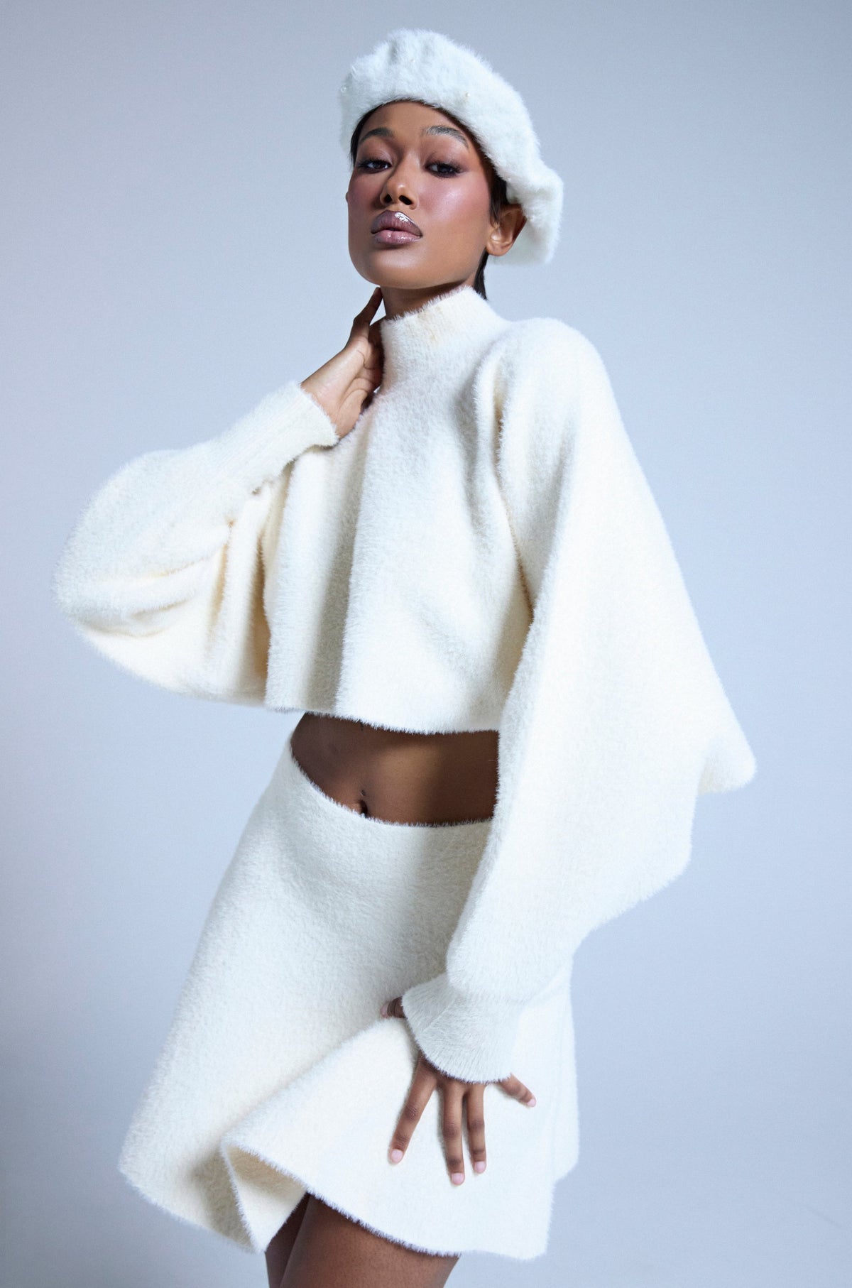 CUDDLE UP FUZZY CROPPED SWEATER IN IVORY