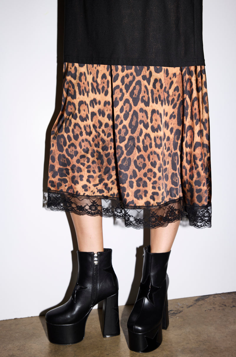 AZALEA WANG LUKYIE BLACK STAR DETAIL PLATFORM BOOTIE