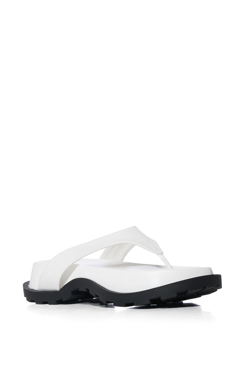 AZALEA WANG LIV FLIP FLOP SANDAL IN WHITE