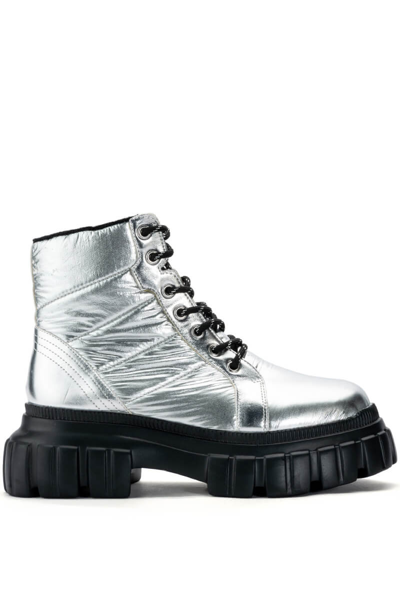 AZALEA WANG MERCEDES PUFFER FLATFORM BOOT IN SILVER
