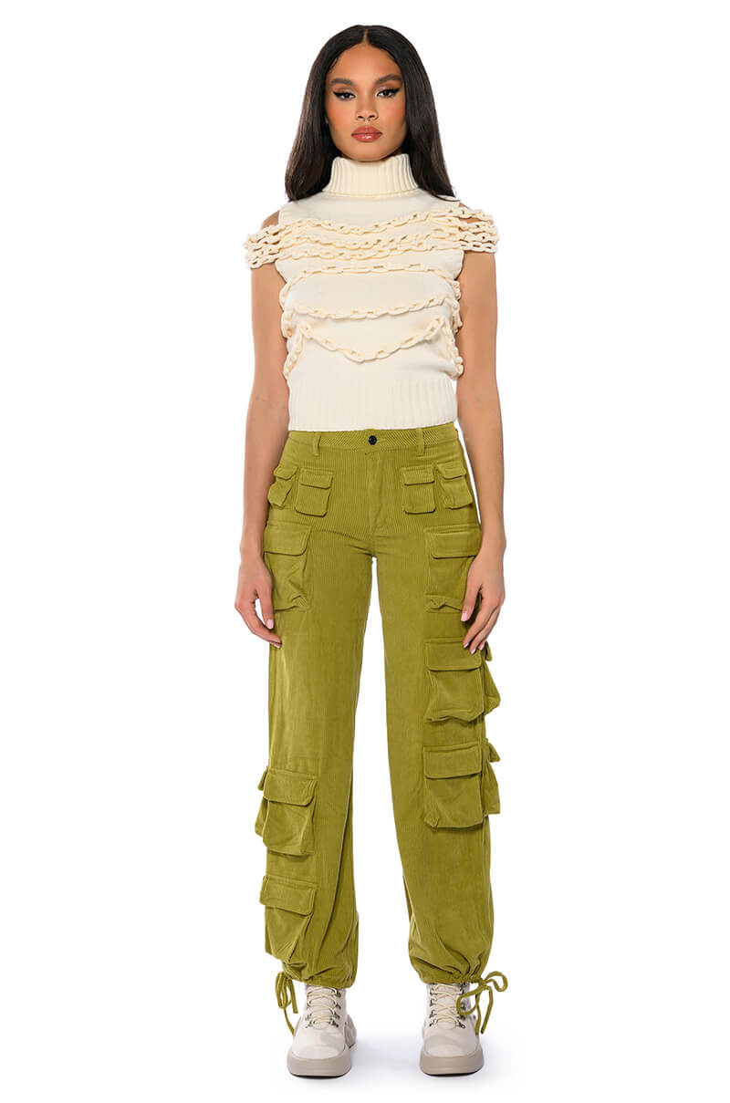 CHAIN LINK DETAIL SLEEVELESS TURTLENECK SWEATER