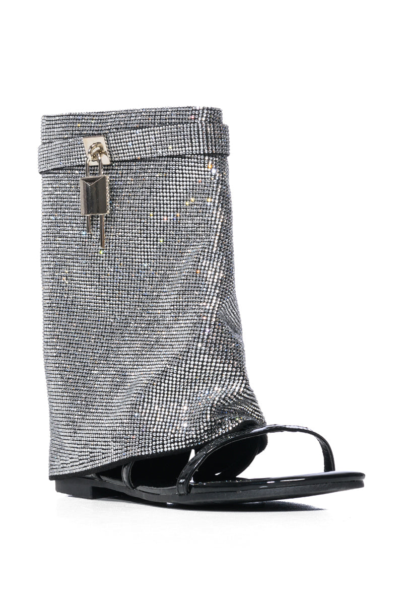 CAPE ROBBIN SHES DIFFERENT RHINESTONE SHEATH SANDAL IN BLACK